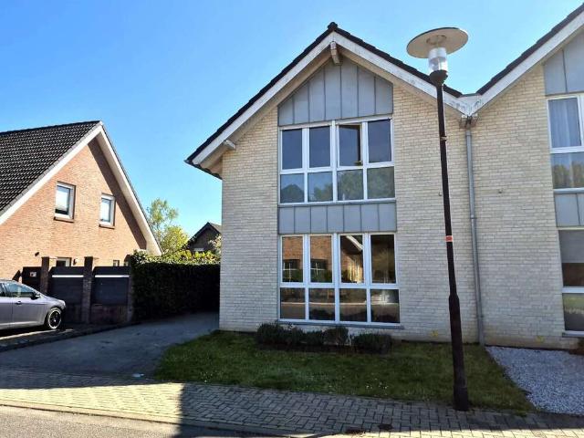 Haus zum Kaufen in Selfkant 384.500,00 EUR 149 m²