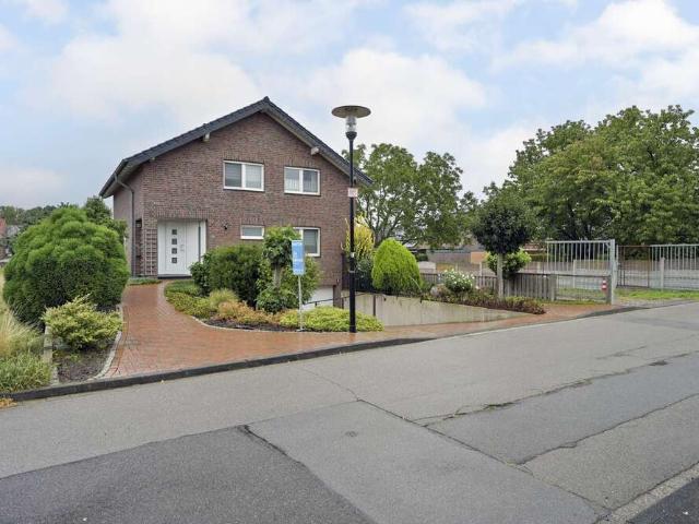 Haus zum Kaufen in Selfkant Höngen 418.000,00 EUR 162.3 m²