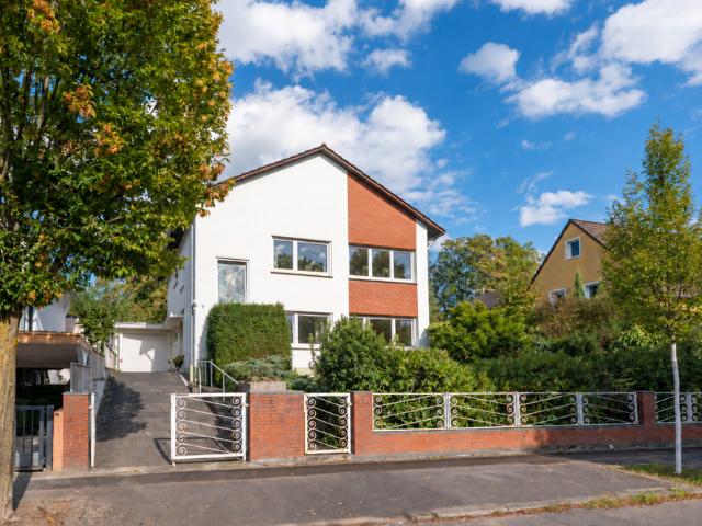 Haus zum Kaufen in Siegburg 565.000,00 EUR 167.36 m²