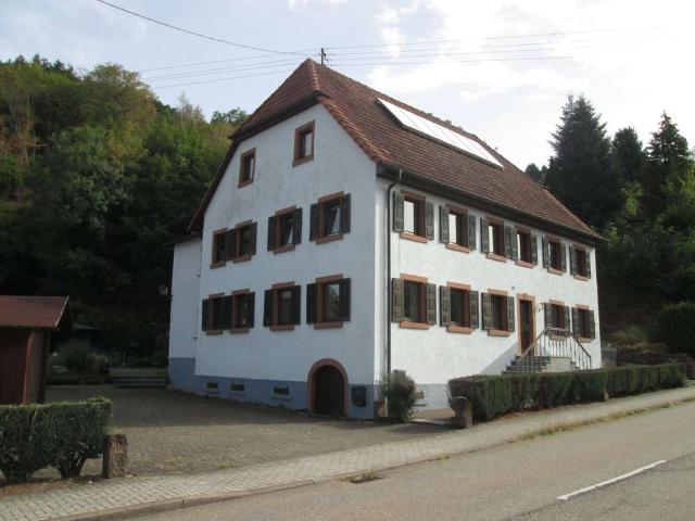 Haus zum Kaufen in Simonswald 748.000,00 EUR 307 m²