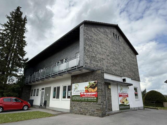 Haus zum Kaufen in Simmerath Lammersdorf 495.000,00 EUR 290 m²