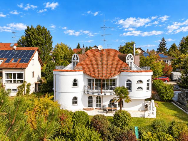 Haus zum Kaufen in Singen Hohentwiel 1.050.000,00 EUR 351 m²