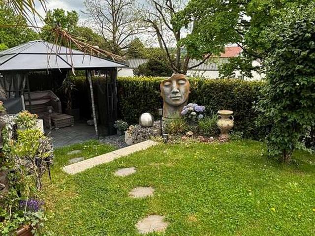 Haus zum Kaufen in Sindelfingen 1.460.000,00 EUR 280 m²