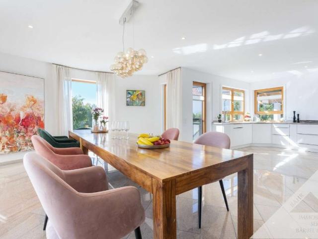 Haus zum Kaufen in Sindelfingen 1.860.000,00 EUR 280 m²