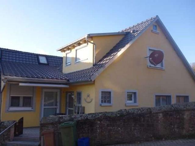 Haus zum Kaufen in Sinsheim 399.000,00 EUR 217 m²