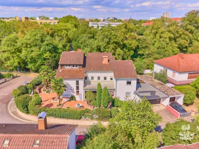 Haus zum Kaufen in Speyer 1.390.000,00 EUR 518 m²
