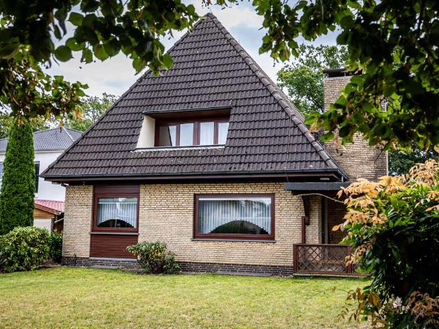 Haus zum Kaufen in Stuhr 497.600,00 EUR 211 m²