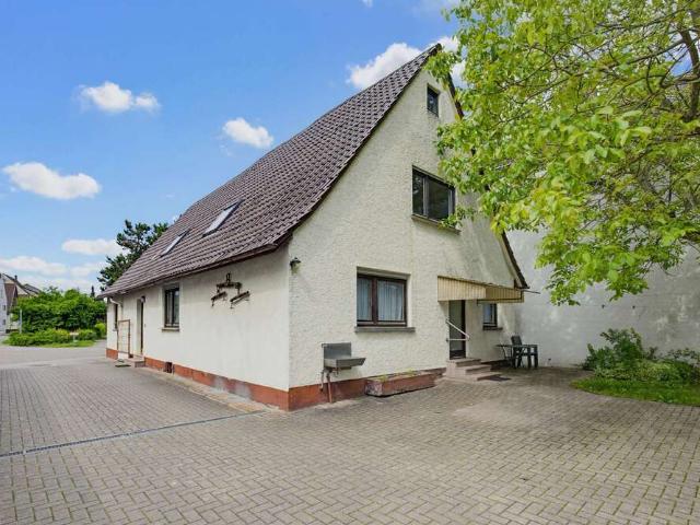 Haus zum Kaufen in Stutensee Friedrichstal 345.000,00 EUR 183.82 m²