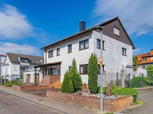 Haus zum Kaufen in Stutensee 749.000,00 EUR 225 m²