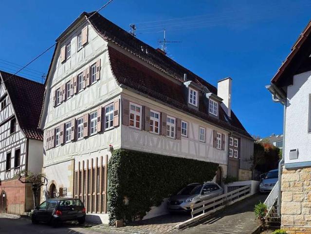 Haus zum Kaufen in Stuttgart Sillenbuch 1.300.000,00 EUR 250 m²