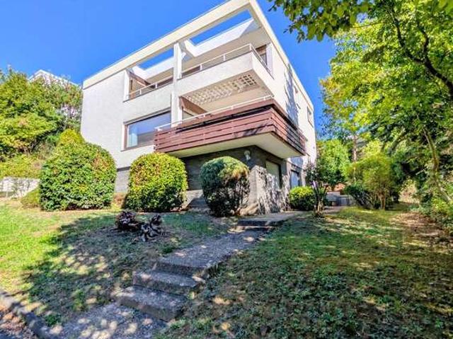 Haus zum Kaufen in Stuttgart 1.049.000,00 EUR 330 m²