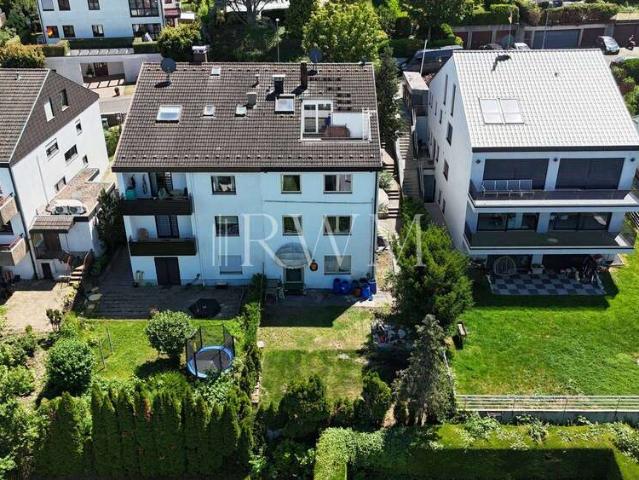 Haus zum Kaufen in Stuttgart 1.055.000,00 EUR 303.48 m²