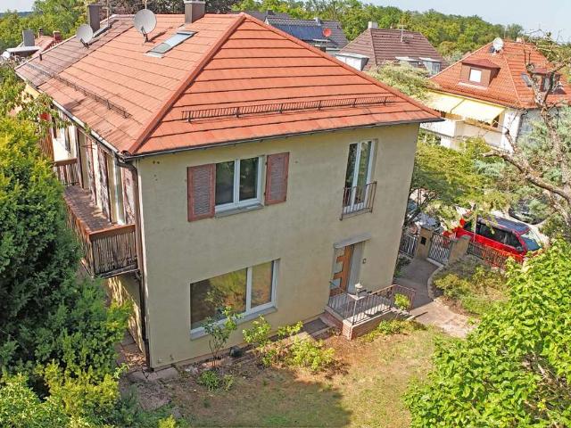 Haus zum Kaufen in Stuttgart 1.390.000,00 EUR 154 m²
