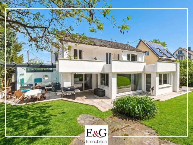 Haus zum Kaufen in Stuttgart 1.390.000,00 EUR 251.49 m²