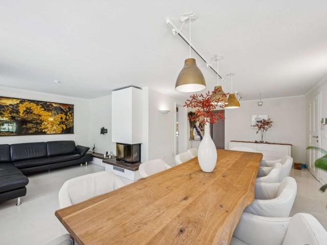 Haus zum Kaufen in Stuttgart 1.550.000,00 EUR 305 m²