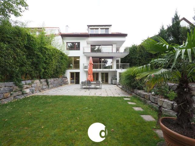 Haus zum Kaufen in Stuttgart 2.250.000,00 EUR 378 m²