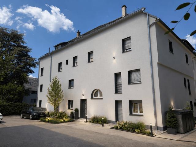 Haus zum Kaufen in Stuttgart 2.450.000,00 EUR 603.6 m²
