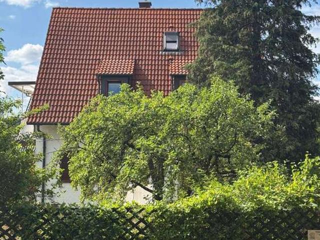 Haus zum Kaufen in Stuttgart 550.000,00 EUR 160 m²
