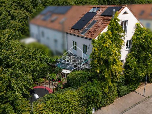 Haus zum Kaufen in Stuttgart 649.000,00 EUR 146.7 m²