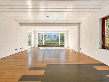 Haus zum Kaufen in Stuttgart 650.000,00 EUR 176.3 m²