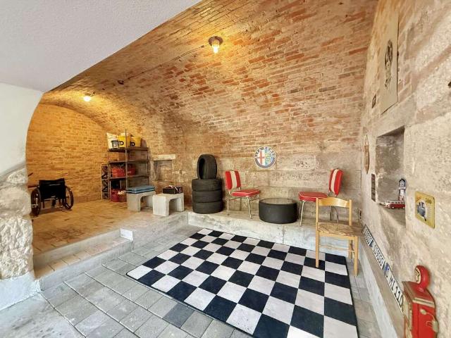 Haus zum Kaufen in Stuttgart 679.000,00 EUR 200 m²