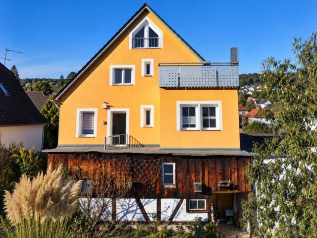 Haus zum Kaufen in Stuttgart 695.000,00 EUR 206 m²