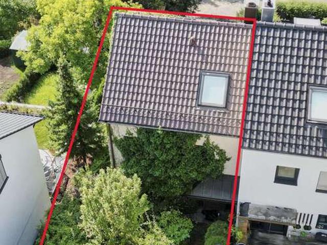 Haus zum Kaufen in Stuttgart 630.000,00 EUR 145.18 m²
