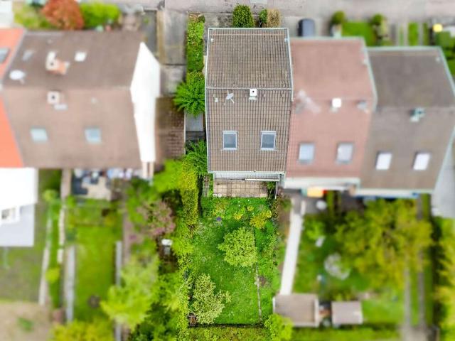 Haus zum Kaufen in Stuttgart 639.000,00 EUR 192 m²