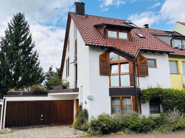 Haus zum Kaufen in Stuttgart 760.000,00 EUR 171.87 m²