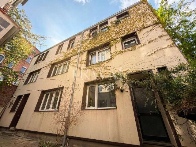 Haus zum Kaufen in Stuttgart 799.000,00 EUR 236.81 m²