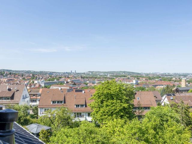 Haus zum Kaufen in Stuttgart 877.000,00 EUR 210 m²
