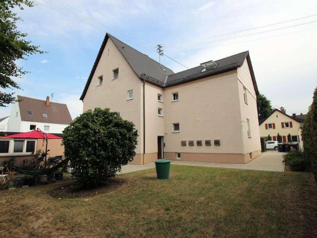 Haus zum Kaufen in Stadtbergen 1.100.000,00 EUR 311.42 m²