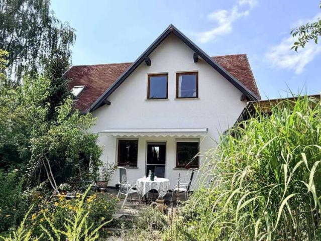 Haus zum Kaufen in Stahnsdorf 450.000,00 EUR 93 m²