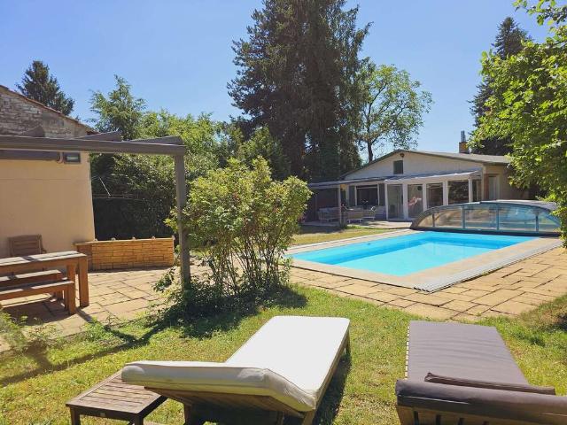Haus zum Kaufen in Stahnsdorf 1.090.000,00 EUR 208 m²