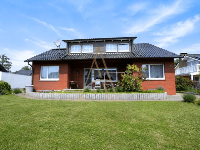 Haus zum Kaufen in Steinhagen 385.000,00 EUR 220 m²