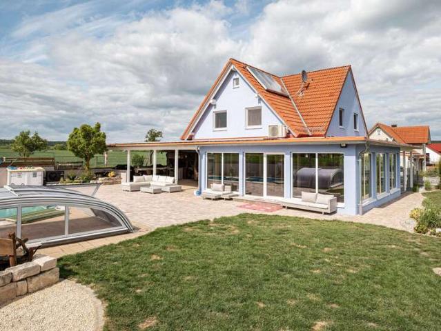 Haus zum Kaufen in Steinsfeld 875.000,00 EUR 230 m²
