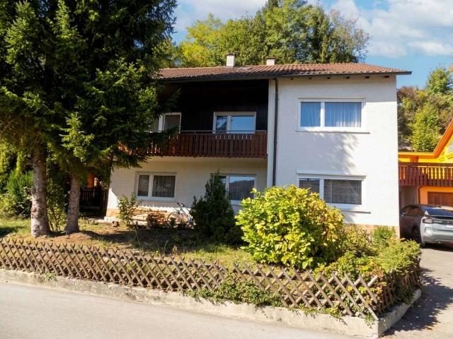 Haus zum Kaufen in Stockach Zizenhausen 360.000,00 EUR 215 m²