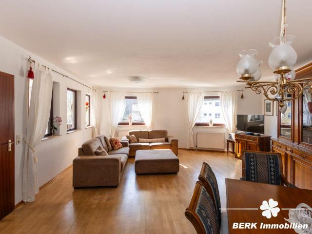 Haus zum Kaufen in Stockstadt am Main 389.000,00 EUR 119.96 m²