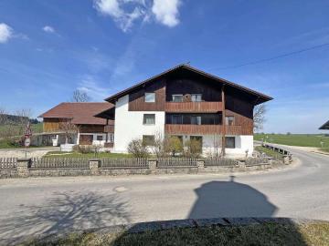 Haus zum Kaufen in Stöttwang 1.150.000,00 EUR 320.98 m²