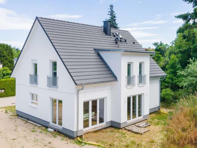 Haus zum Kaufen in Strausberg 650.000,00 EUR 158.33 m²
