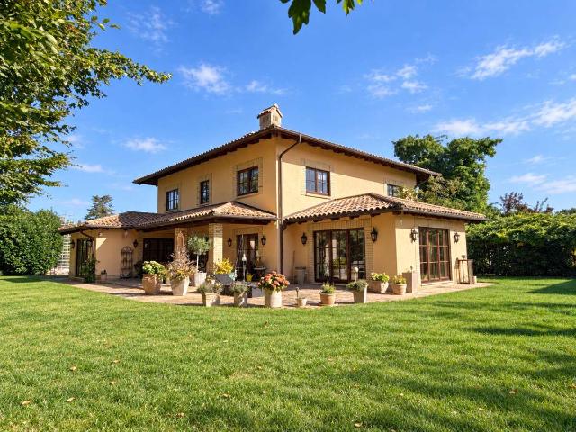 Haus zum Kaufen in Suthfeld 890.000,00 EUR 384 m²