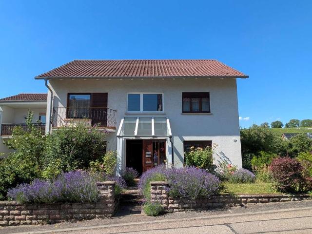 Haus zum Kaufen in Sulzfeld 435.000,00 EUR 260 m²