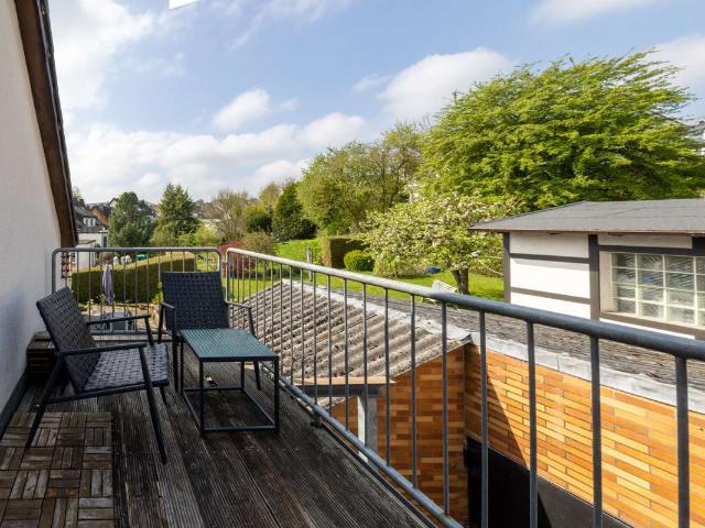 Haus zum Kaufen in Sundern 255.000,00 EUR 182 m²