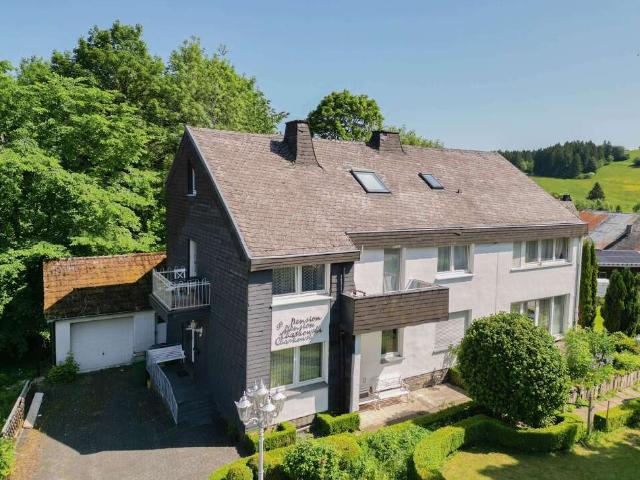 Haus zum Kaufen in Sundern Sauerland 380.000,00 EUR 320 m²