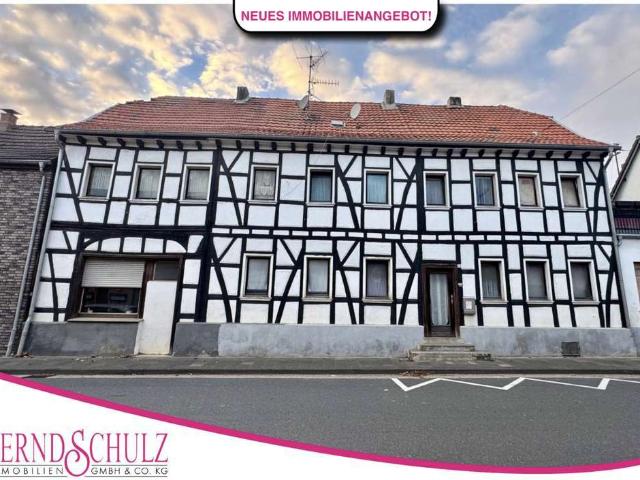Haus zum Kaufen in Swisttal Miel 399.000,00 EUR 473.58 m²