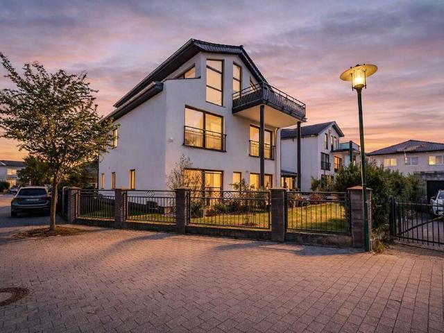 Haus zum Kaufen in Potsdam 1.100.000,00 EUR 316 m²