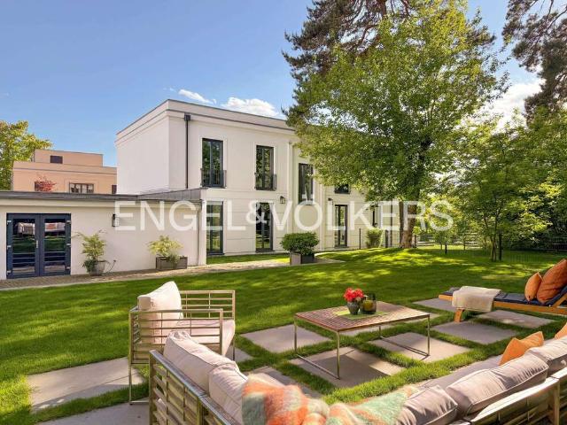 Haus zum Kaufen in Potsdam 1.790.000,00 EUR 276 m²
