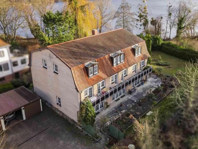 Haus zum Kaufen in Potsdam 1.990.000,00 EUR 598.6 m²