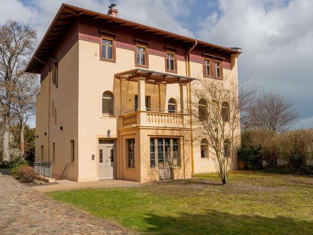 Haus zum Kaufen in Potsdam 2.100.000,00 EUR 398.26 m²