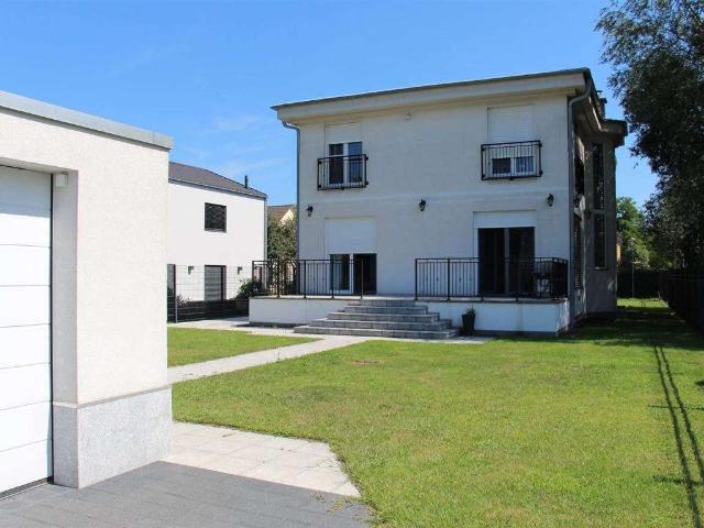 Haus zum Kaufen in Potsdam 2.200.000,00 EUR 317 m²